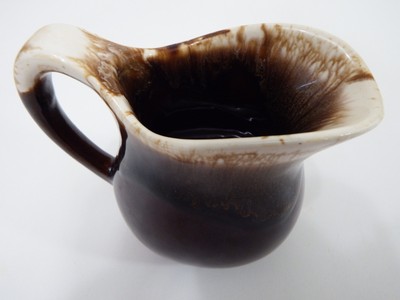 Hull Brown creamer cream holder pour spout Antique ceramic Brown Drip Cremer