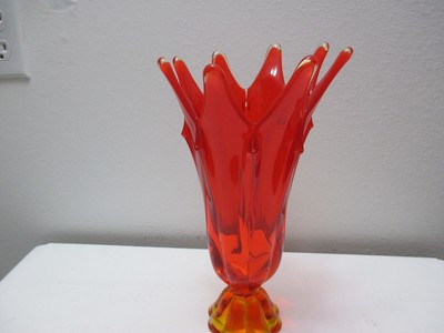 Vintage Viking Glass Epic Footed Vase # 6707 Persimmon Amberina 11 3/8