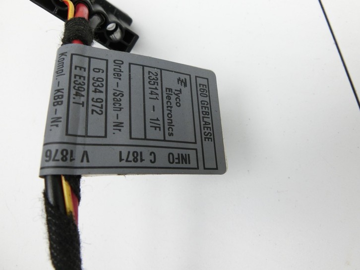 BMW E60 525i LCI 07-10 Widerstand Gebläse Lüfter BMW E60 525i LCI 07-10 06.10.2008 67636988452 6988452 6988452... Bild 4