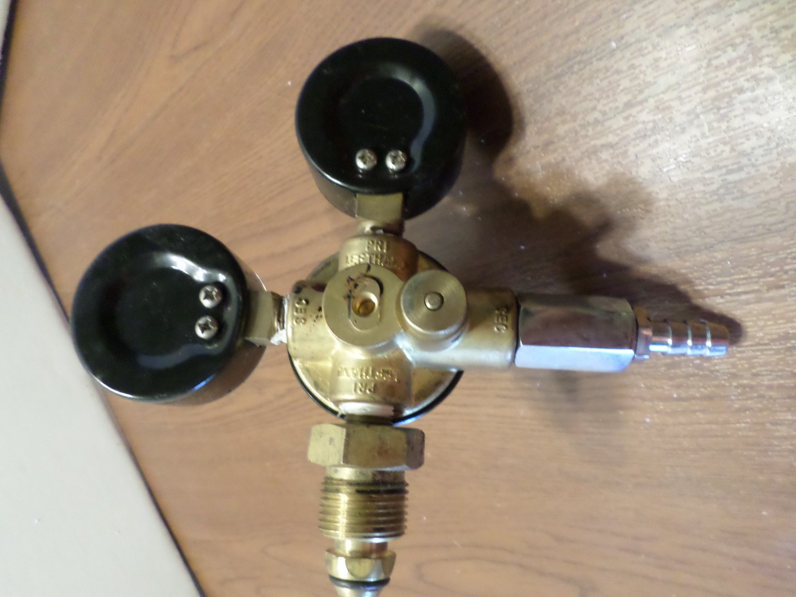 Draft Beer Keg Tap Coupler Pressure Regulator