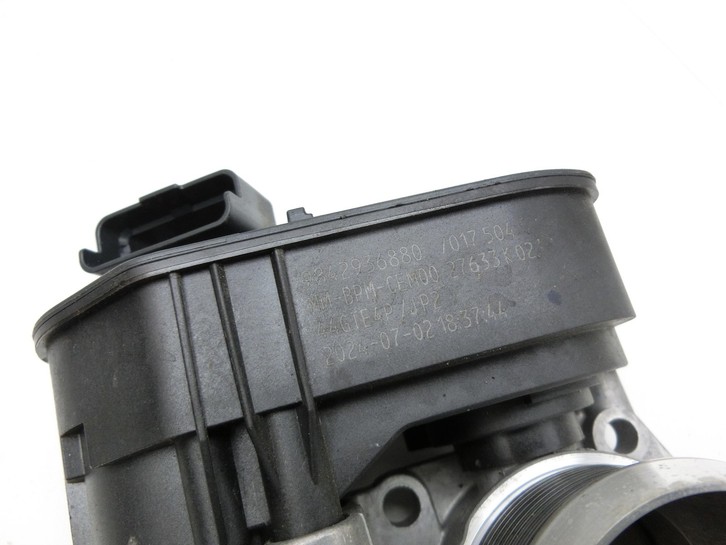 Citroen C4 III 20-24 1,2 74KW EB2ADTS Drosselklappe Citroen C4 III 20-24 26.09.2024 9842936880 gebraucht Vorschau 3