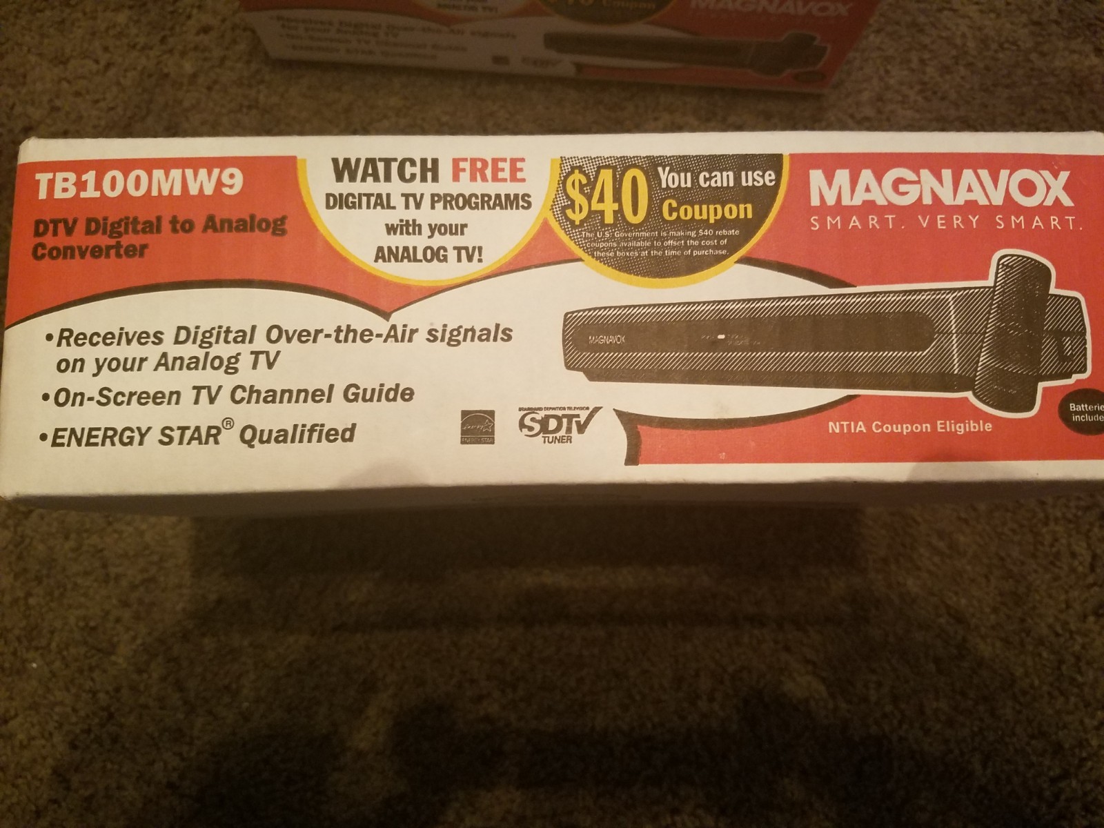Magnavox Tv Converter Box TB100MW9-DTV Digital To Analog W/Remote New Sealed Box