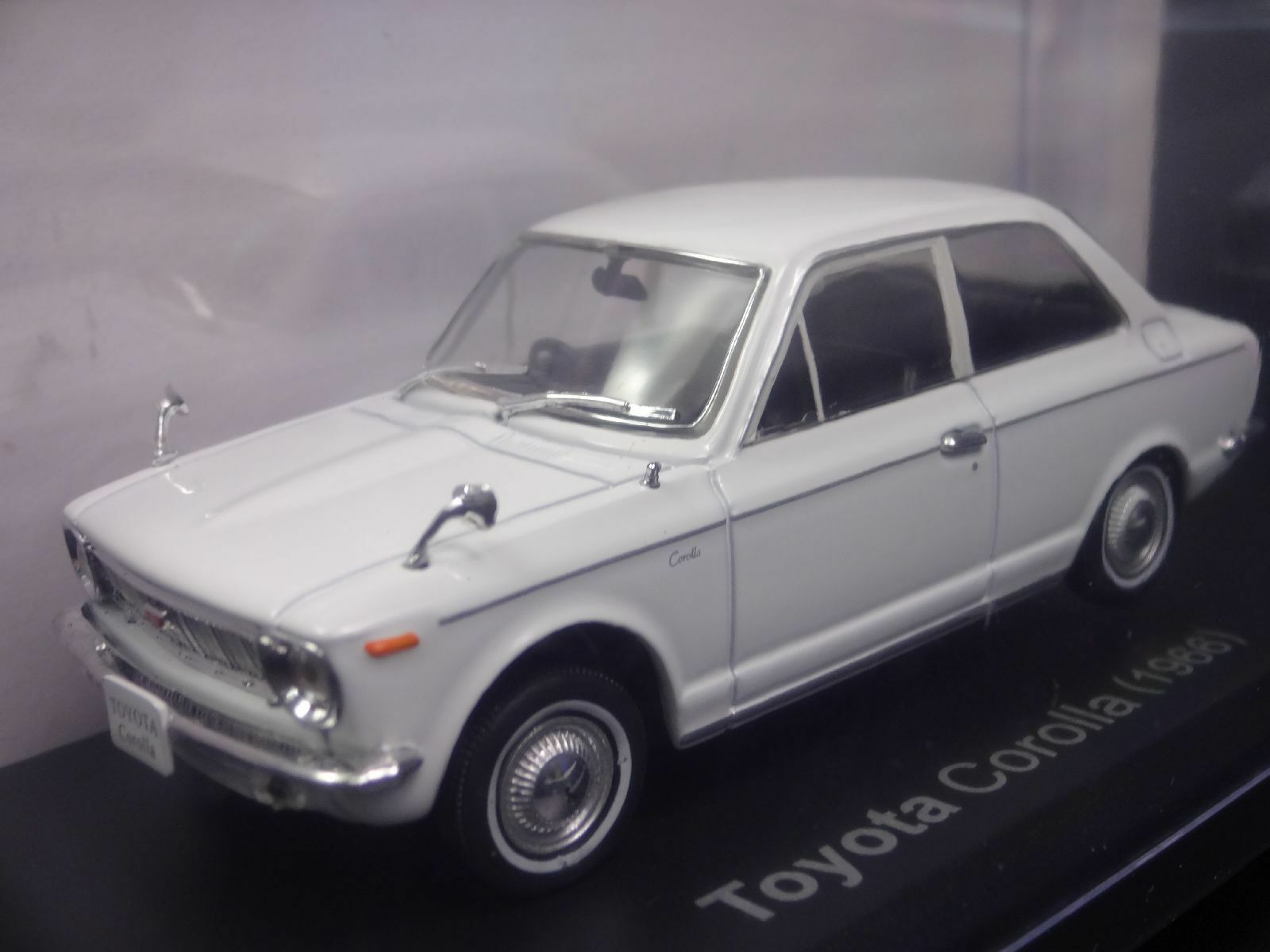 非売品　TOYOTA COROLLＡカローラ1966ミニカー Amazon | NOREV 1/43 TOYOTA トヨタ カローラ