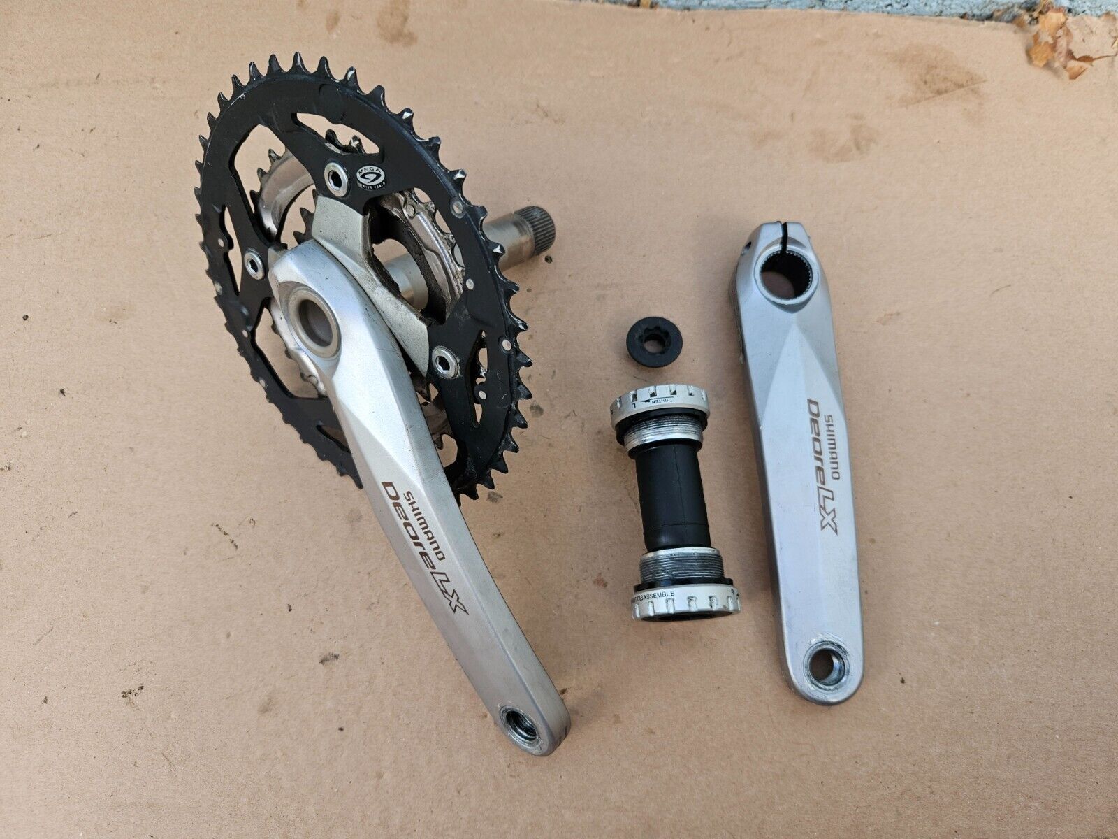 Shimano Deore LX FC-M580 Triple Mountain Bike Crankset Shimano Deore LX FC-M580 Triple Mountain Bike Crankset