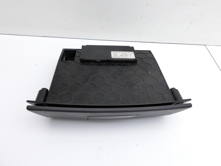 Mercedes R171 SLK 200 04-08 Cabrio Ablagefach Staufach Fach Pos.2 Mercedes R171 SLK 200 04-08 03.08.2005... Vorschau 2