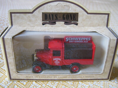 LLEDO DAYS GONE 1934 CHEVROLET DELIVERY VAN  SCHWEPPES DRY GINGER ALE    DG26008