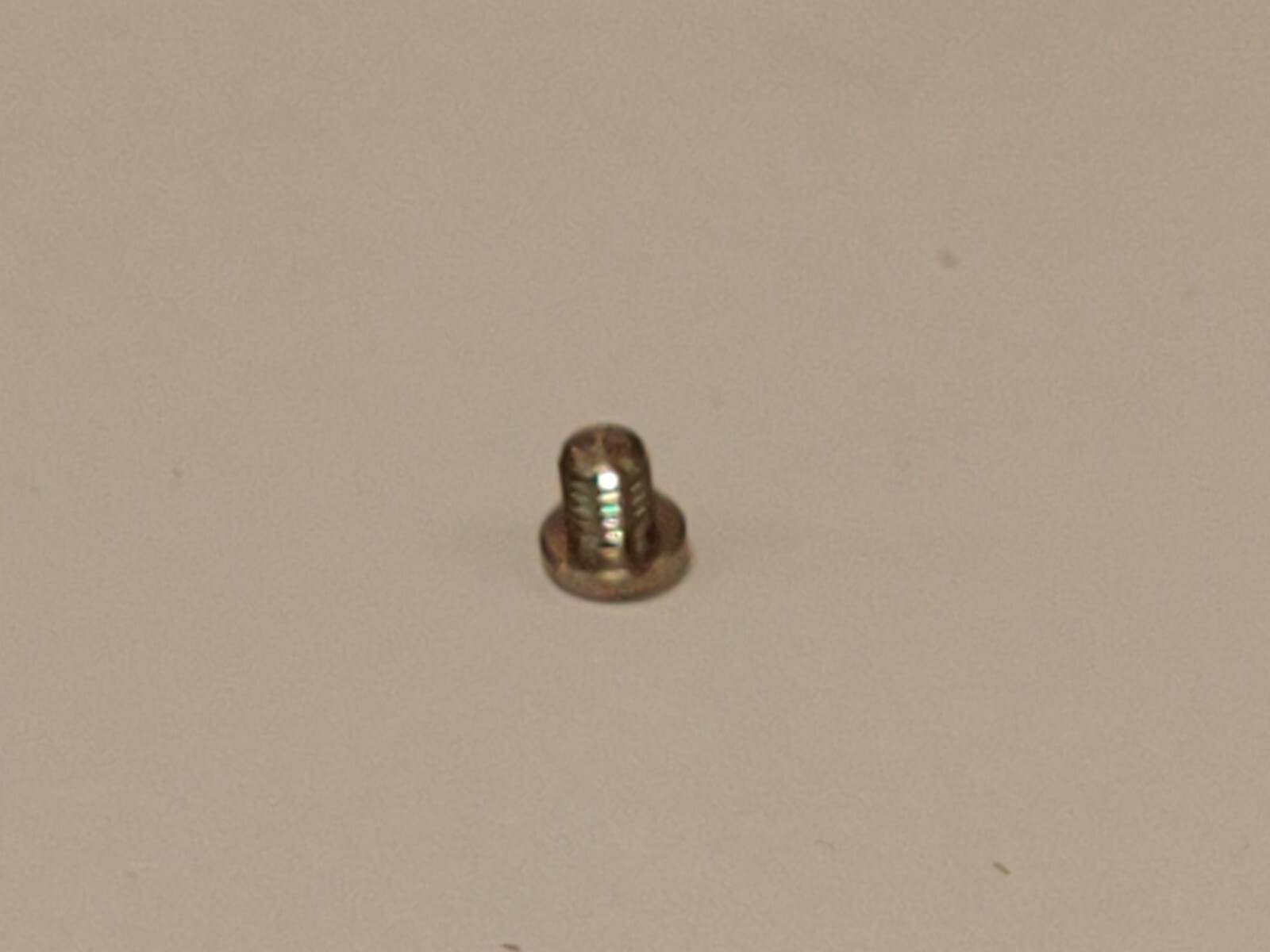 1 Shimano Part# BNT 4037 Screw Fits Core COR-50MG7, CU-50E 1 Shimano Part# BNT 4037 Screw Fits Core COR-50MG7, CU-50E