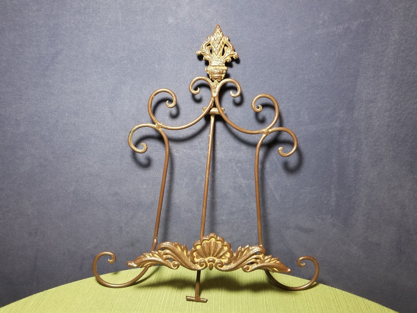 Black Iron Vintage Book Cookbook Rack Holder Stand