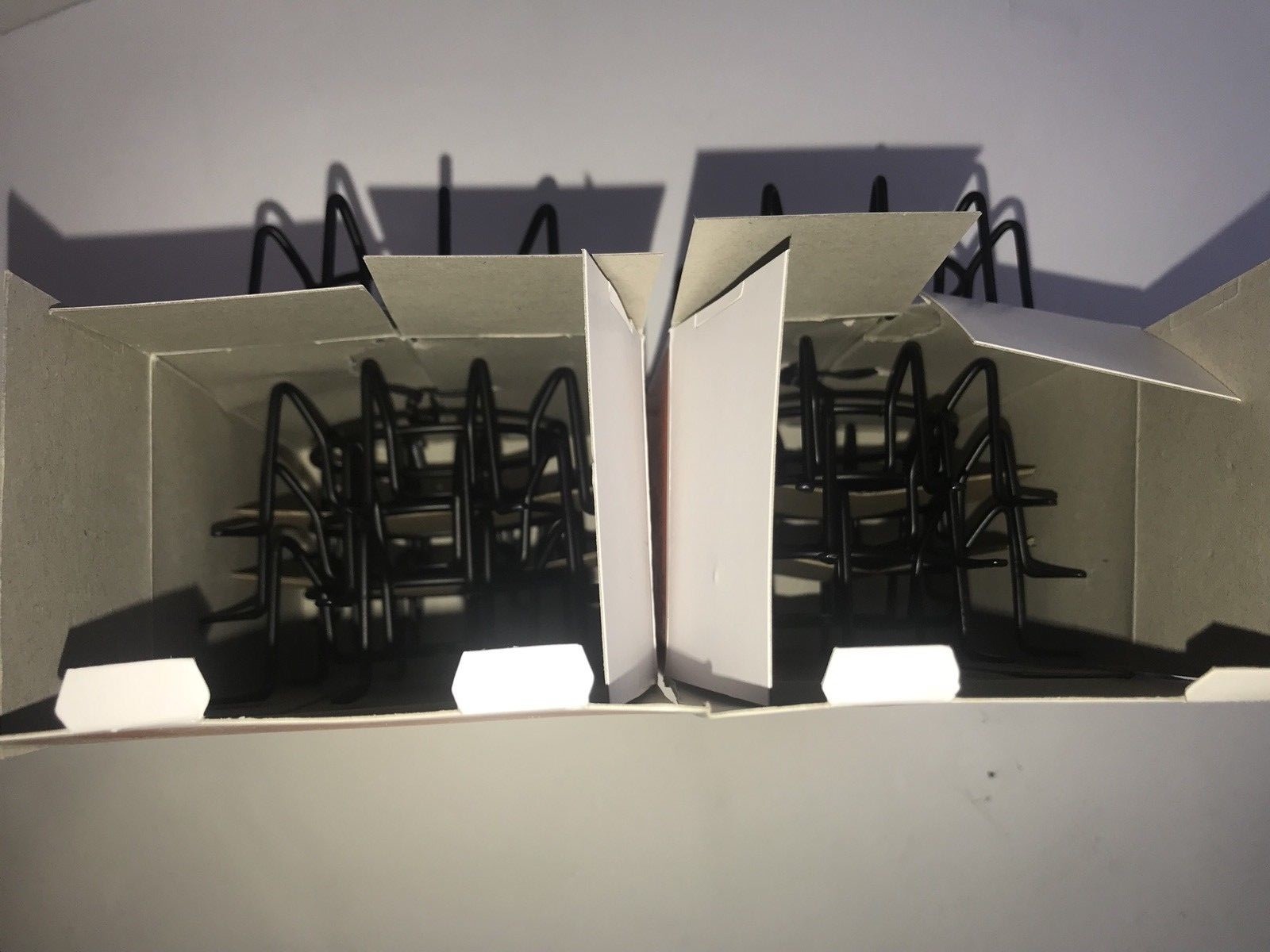 Cupcake Holder, Metal Wire Spider Cupcake Stands Set of 8 Halloween NEW