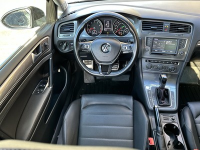 image 18 of interior