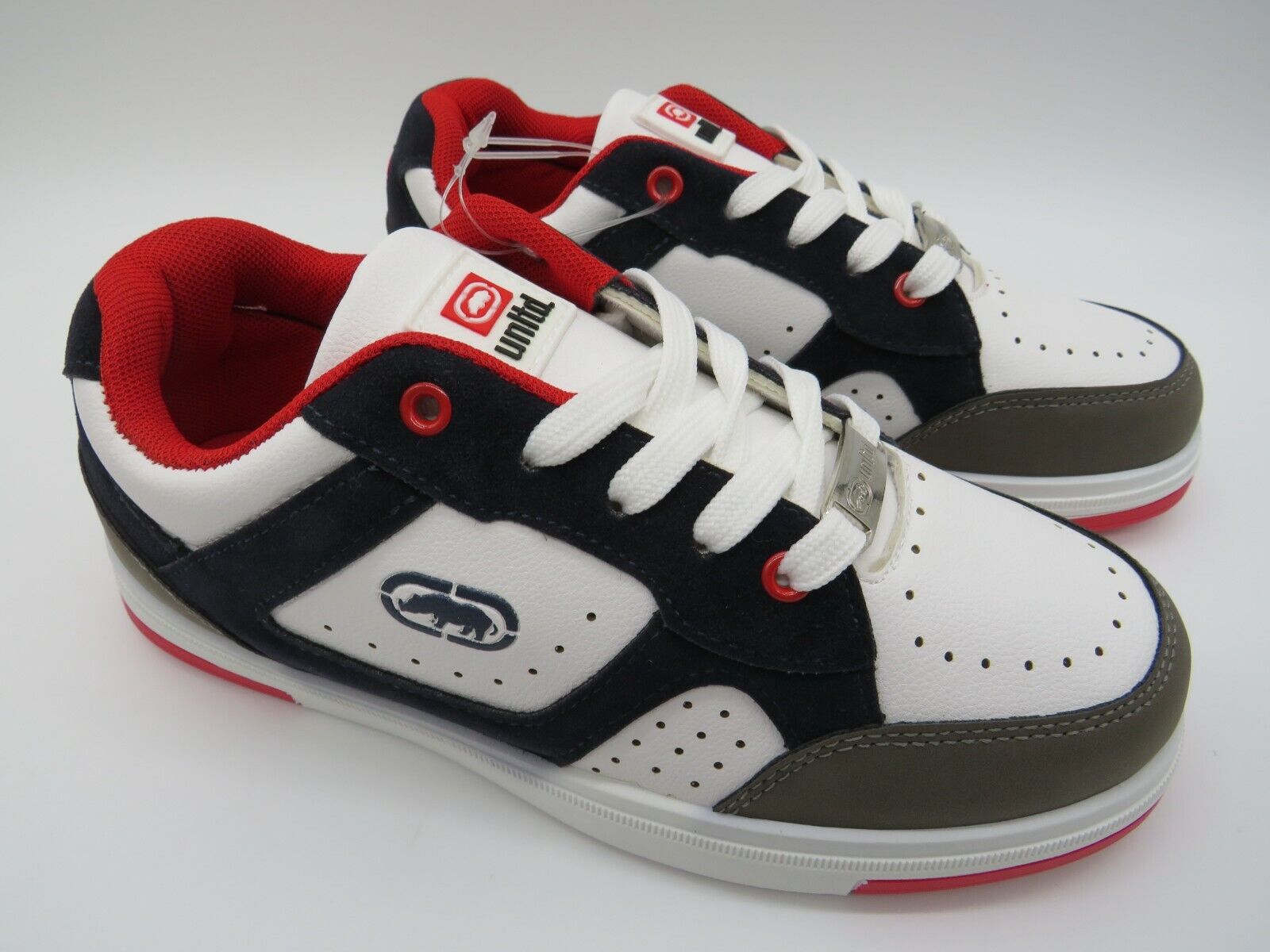 NWOT - ECKO UNLTD - Athletic Sneaker, Boy's Size 5, WHITE NWOT - ECKO UNLTD - Athletic Sneaker, Boy's Size 5, WHITE