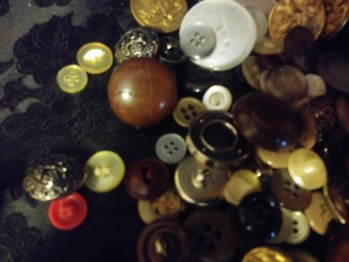 Nice Mixed Lot of over 300 Vintage Buttons Military and More All sizes