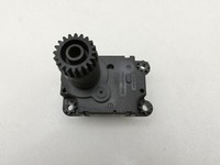 Opel Crossland X P17 17-20 Luftklappenstellmotor Stellmotor Opel Crossland X P17 17-20 21.02.2018 Z5509001 gebraucht Vorschau 2