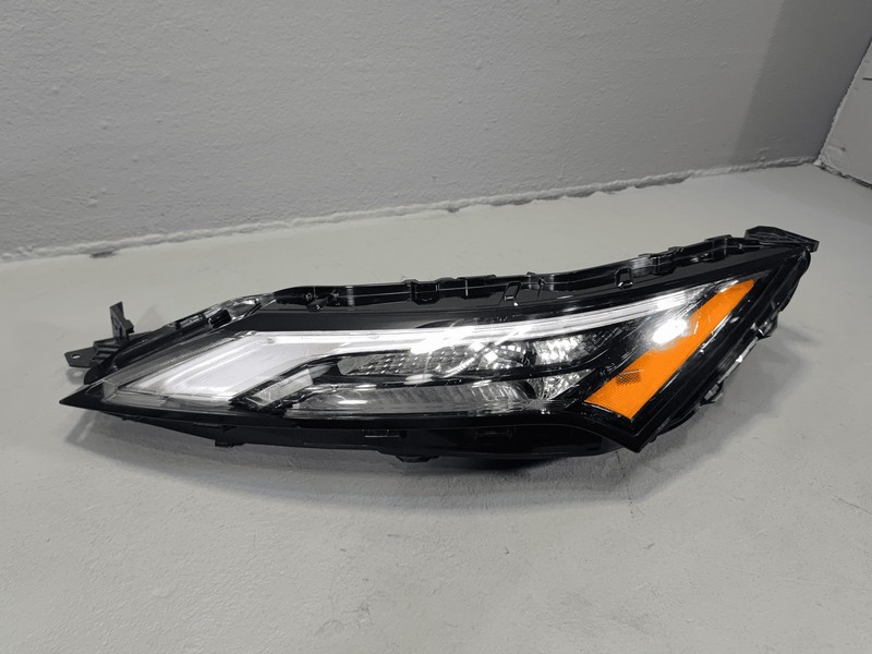 Used 2021-2025 Nissan Rogue Front Driver Side Upper Headlight Head Light Lamp OEM