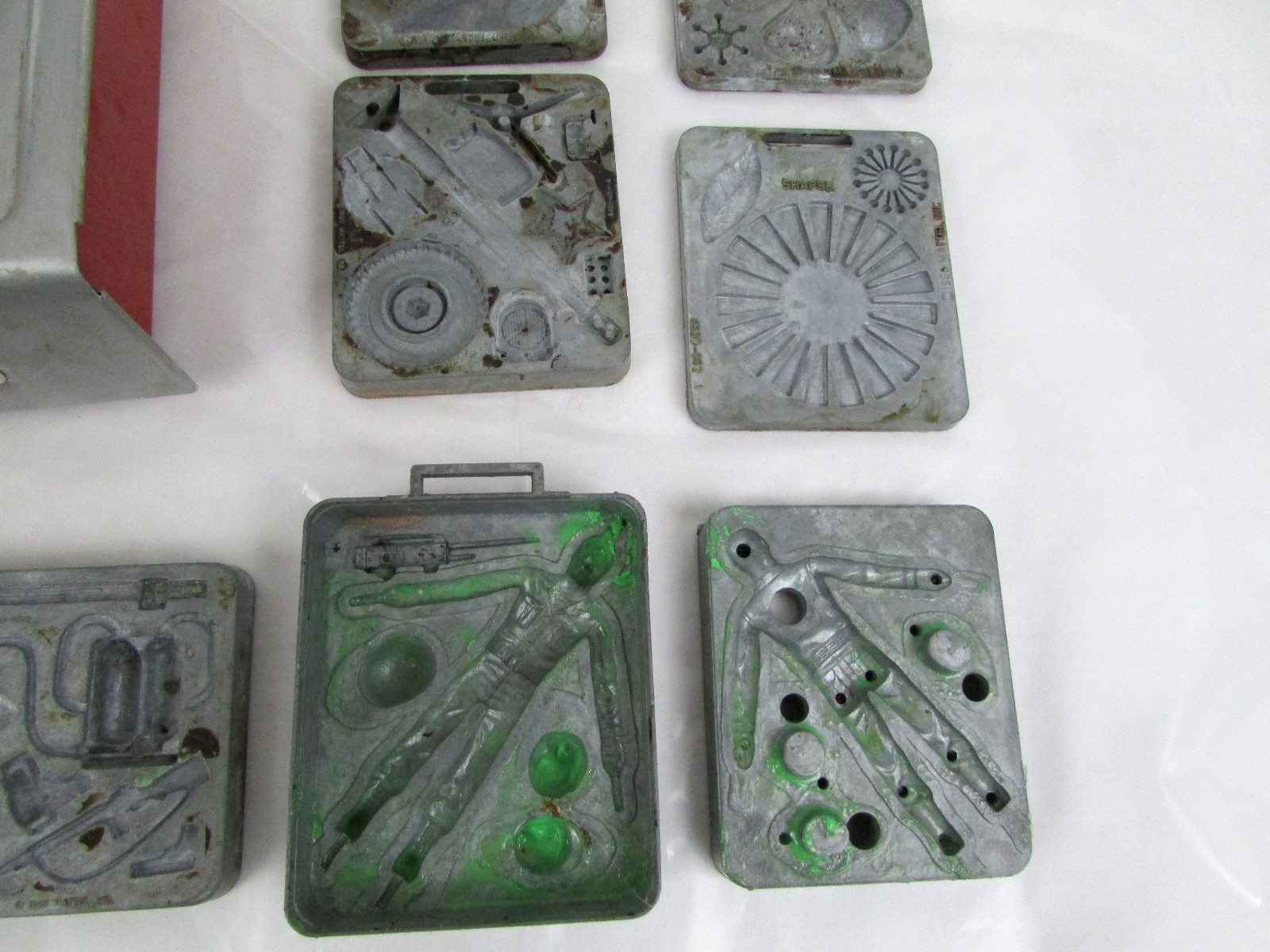 Vtg 1964 Mattel Creepy Crawlers Thing Maker w/ Molds Thingmaker Flowers Soldier