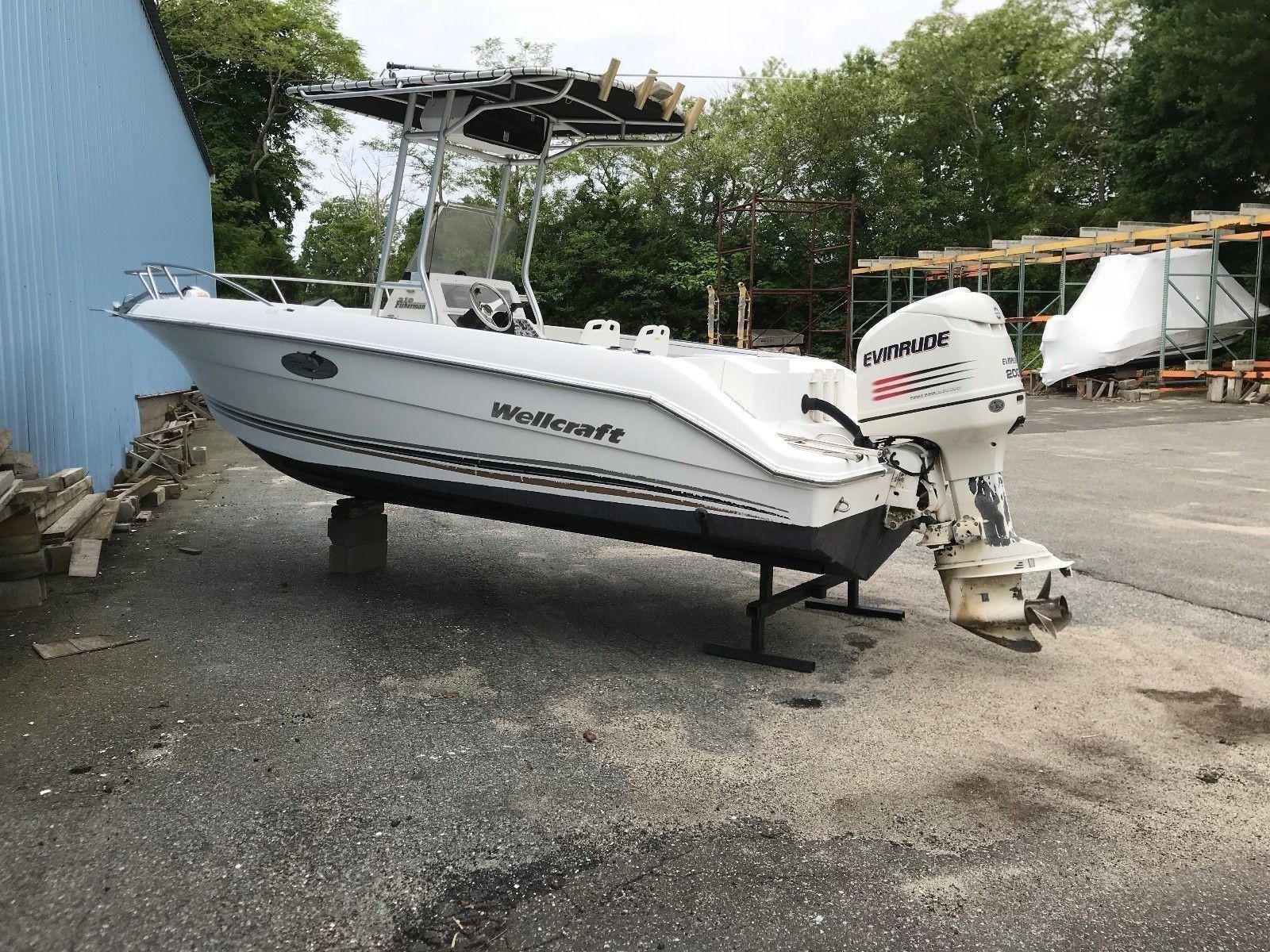 2002 Wellcraft 210 Fisherman w/200hp Evinrude FICHT Outboard