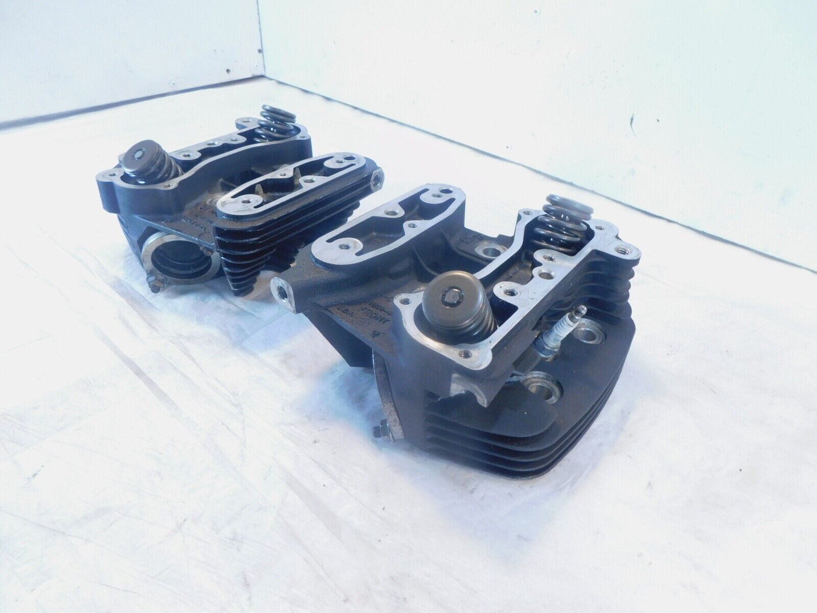 Buell M2 Cyclone S3 Thunderbolt & X1 Lightning 1200 Black Buell M2 Cyclone S3 Thunderbolt & X1 Lightning 1200 Black