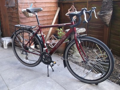 Dawes Vantage Touring bike. 21 Inch.