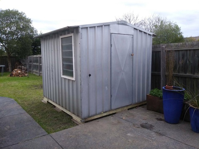 garden shed 2.3m x 2.3m with window and wooden floor