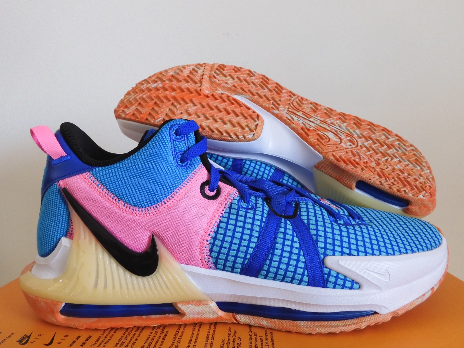 値引中 新品 送料込 NIKE LeBron 7 レトロ スニーカー 27cm NIKE LEBRON WITNESS VII 7 HYPER ROYAL BLUE-BLACK SZ 13
