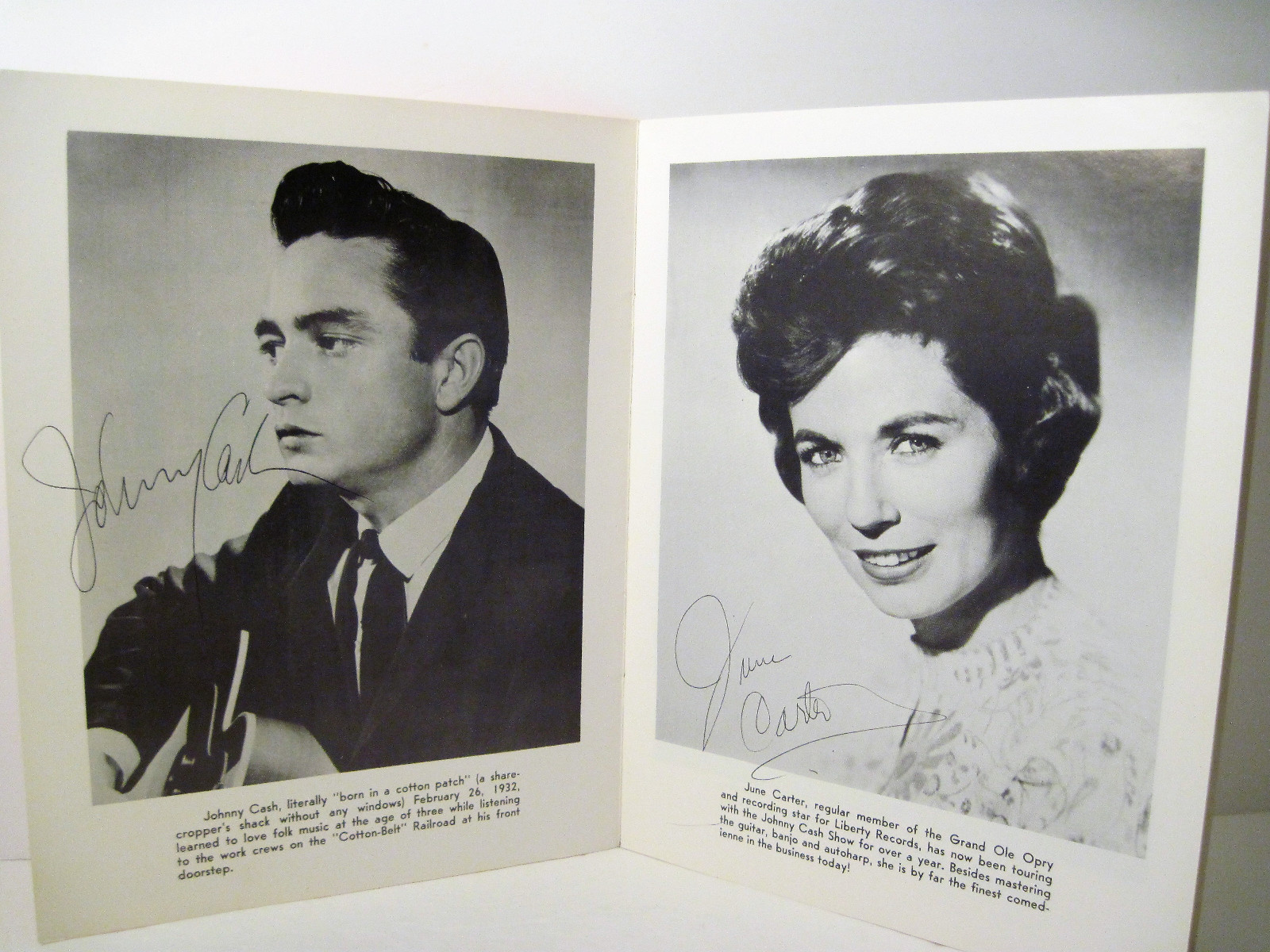 Johnny Cash June Carter ! Luther Perkins 3 LIVE INK Autographs On Stage Program