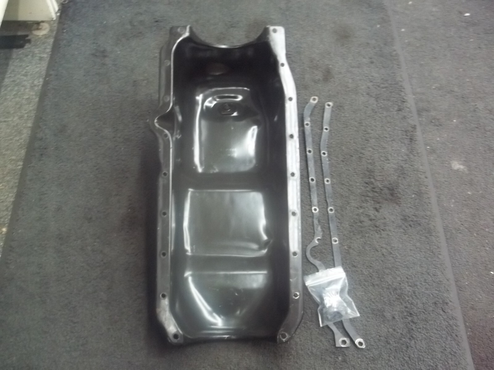 Volvo Penta 5.0/5.7 Oil Pan OEM 3857778 10242245 | eBay