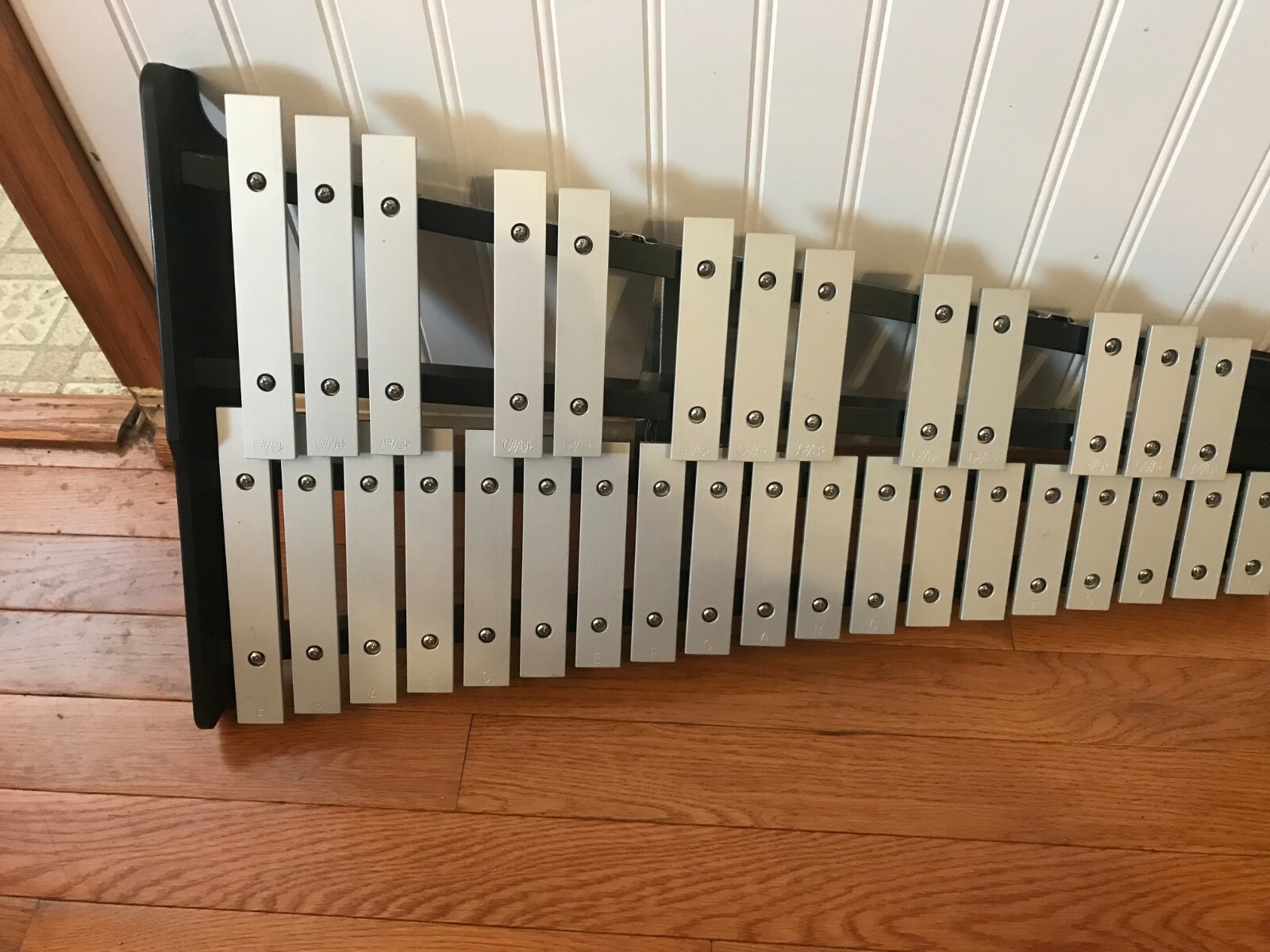 Pearl PL910C Snare and Bell Kit with Rolling Cart Used great condition(no sticks