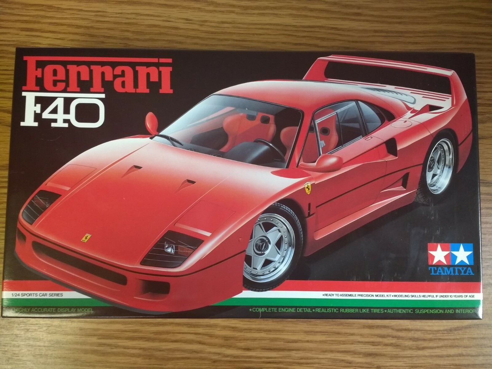 Tamiya Ferrari F40 1/24 プラモデル $_32.JPG?set_id=880000500F