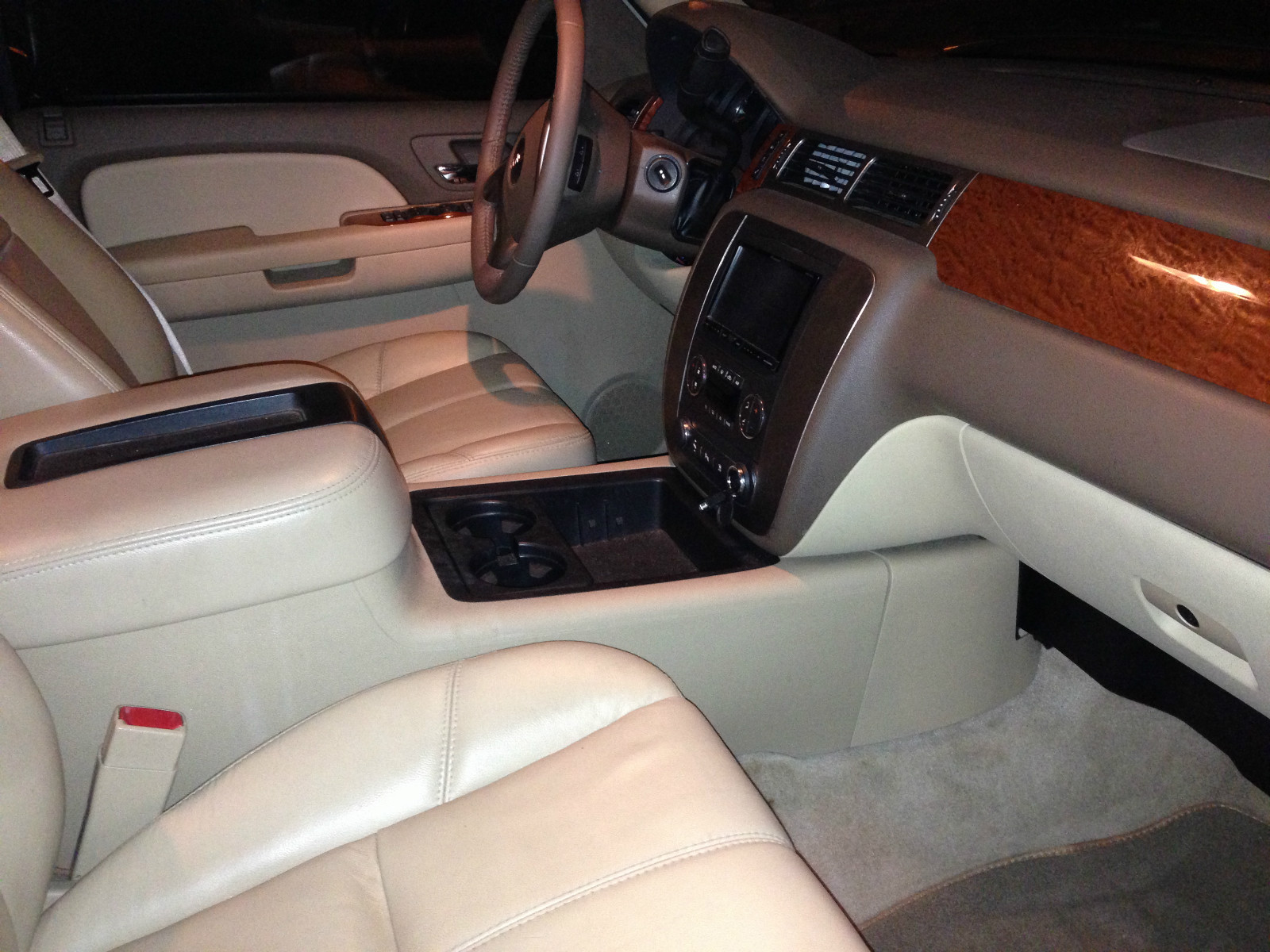07 tahoe subwoofer box
