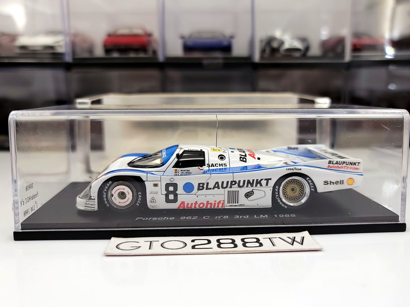 Spark 1:43 scale Porsche 962 C LM #8, 3rd 24h Le Mans 1988