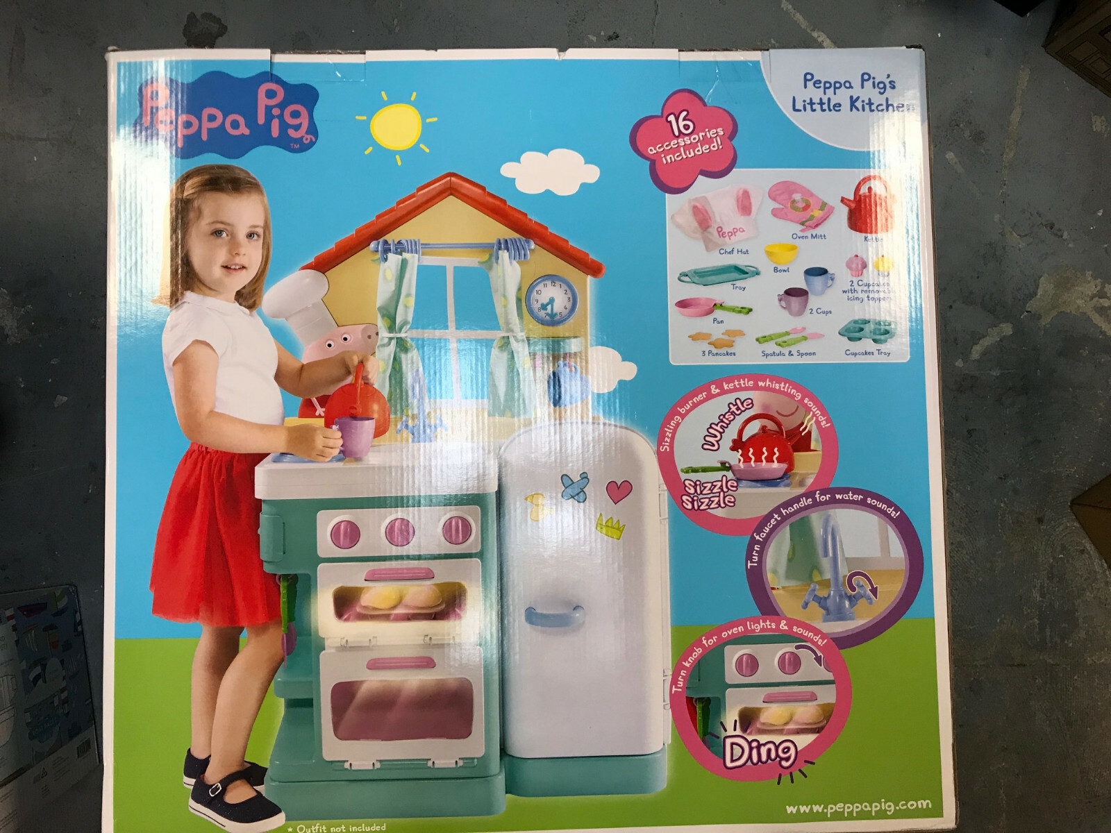 NEW Peppa Pig Little Kitchen With Lights and Sounds Accessories FREE SHIPPING!!