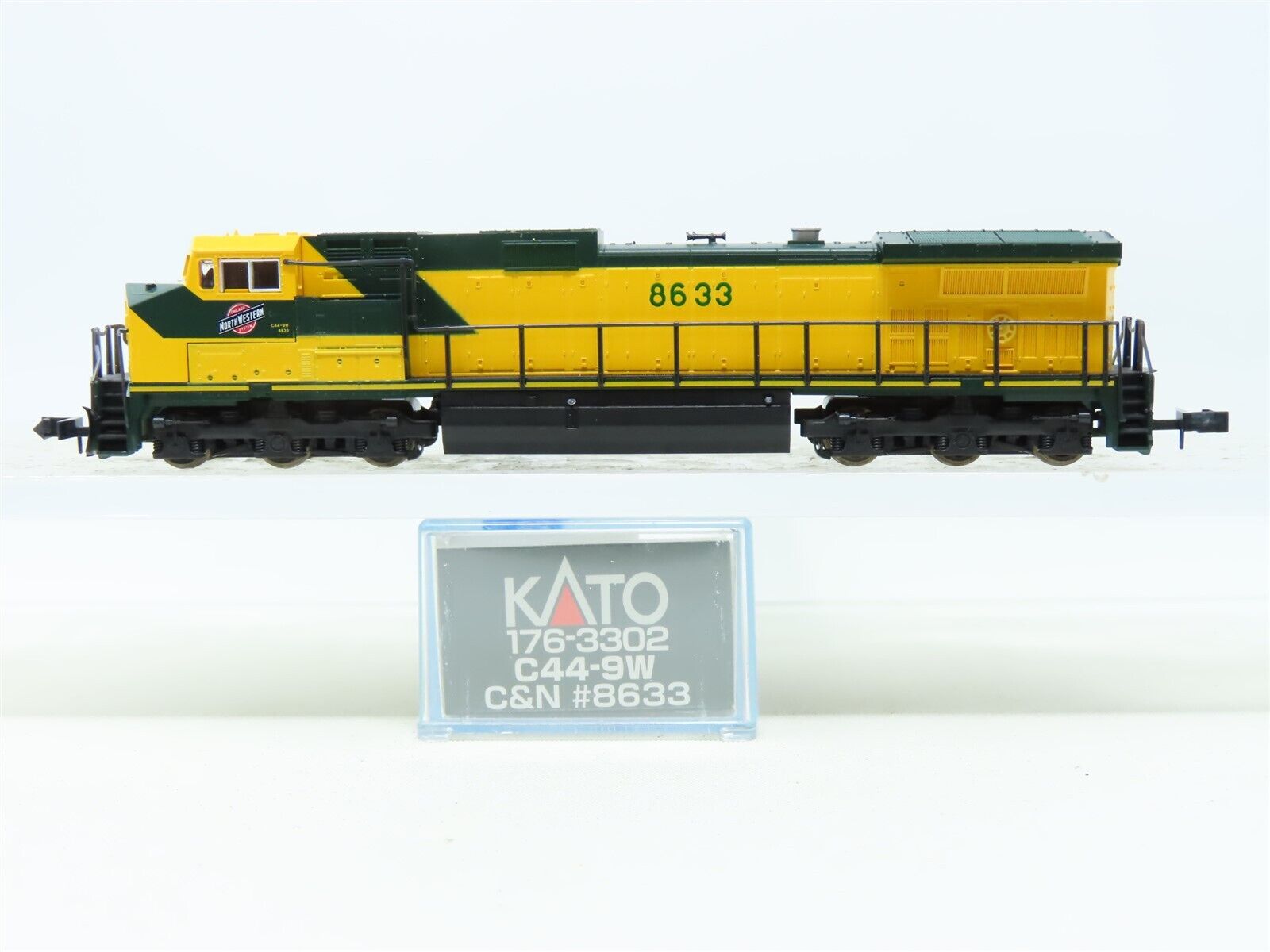 N Scale Kato 176-3302 CNW Chicago Northwestern C44-9W Diesel Locomotive #8633 N Scale Kato 176-3302 CNW Chicago Northwestern C44-9W Diesel Locomotive #8633