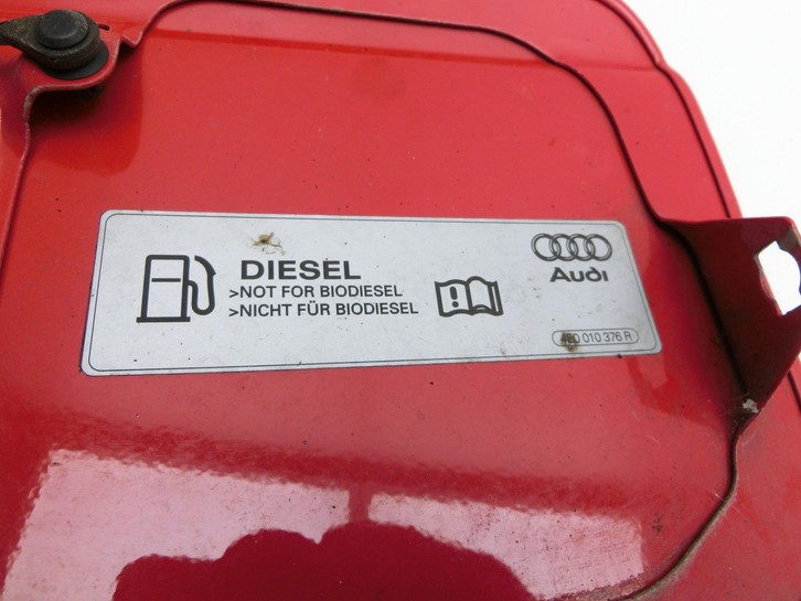 Audi A4 8E B7 04-08 Tankdeckel Tankklappe LY3J Audi A4 8E B7 04-08 28.03.2007 8E0809905E 4E0010376R gebraucht Vorschau 4