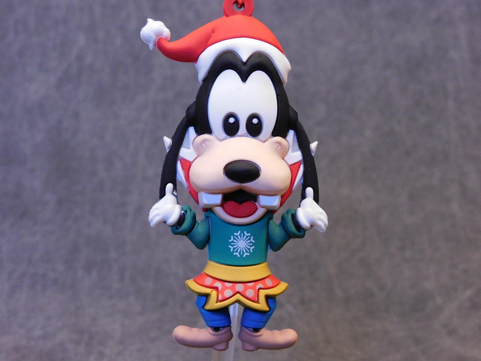 グーフィー バッジつきキーチェーン Disney Holiday NEW * Goofy Clip * Blind Bag Series 59 Key