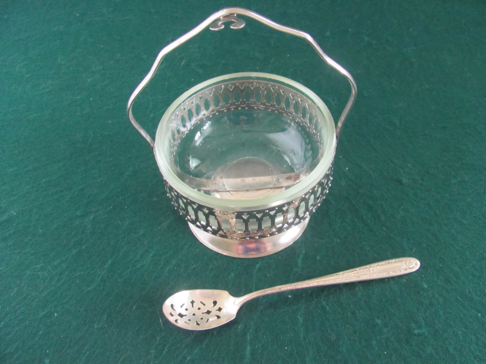 SINGLE SILVERPLATED CONDIMENT CADDY SERVER W GLASS BOWL & SML SLOTTED  SPOON