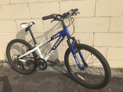 2012 trek mt 220
