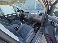 VW Touran 1T3 10-15 TDI 1,6  CAYC Zylinderkopf VW Touran 1T3 10-15 13.06.2012 03L103353A 03L103265AX gebraucht Vorschau 13