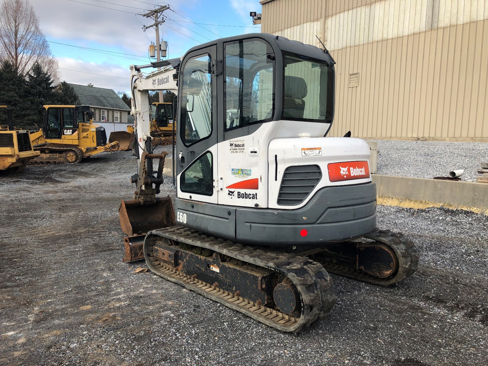 2009 BOBCAT E60 MINI EXCAVATOR, JOB READY, HYD. THUMB, LOW HOURS