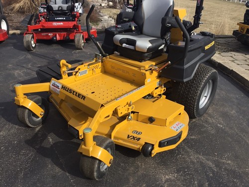 18 Hustler Super Z 60” Demo Zero Turn Mower