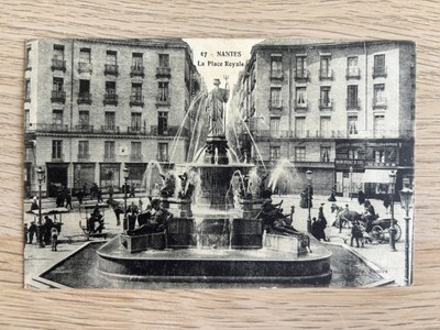 CPA - Nantes - La Place Royale et la Fontaine - Très animée