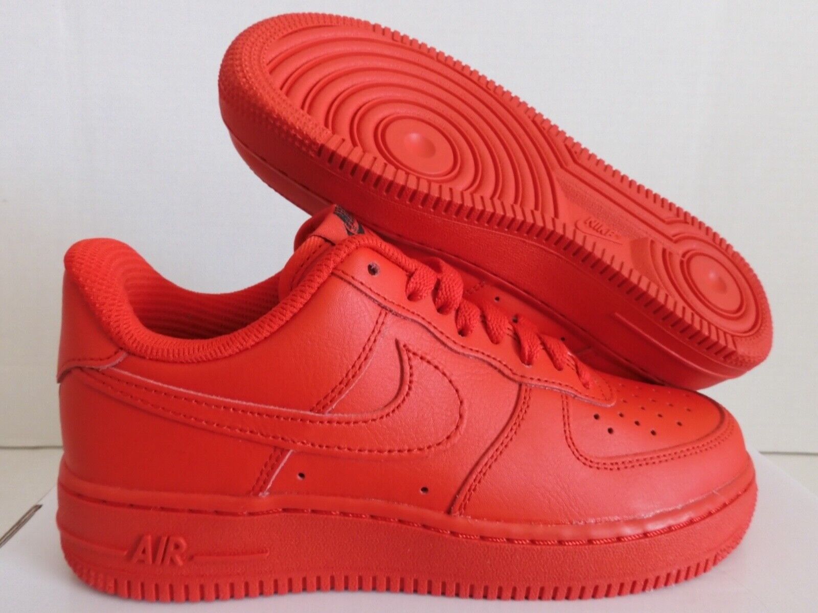 WMNS NIKE AIR FORCE 1 LOW ID “RED OCTOBER” RED-RED-RED SZ WMNS NIKE AIR FORCE 1 LOW ID “RED OCTOBER” RED-RED-RED SZ