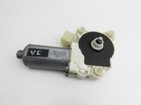 Mercedes A209 CLK200 05-09 Cabrio Fensterhebermotor Links Vorne Mercedes A209 CLK200 05-09 05.05.2004 0130821921... Vorschau 2