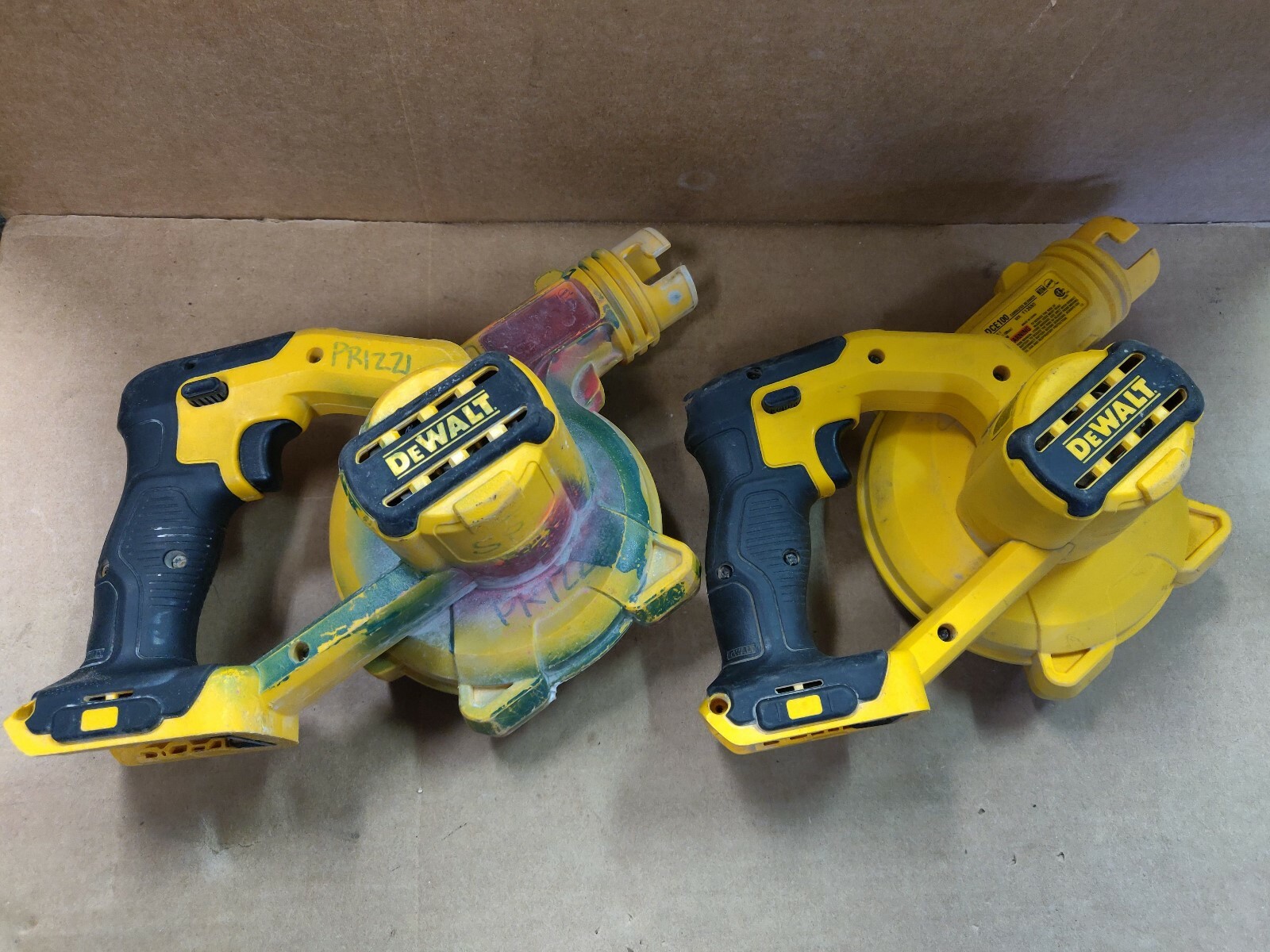 Not working for parts repair Dewalt DCE100 20V Cordless Blower Lot of two