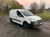 2018 Peugeot Partner 850 1.6 BlueHDi 100 Professional Van [non SS] PANEL VAN Die
