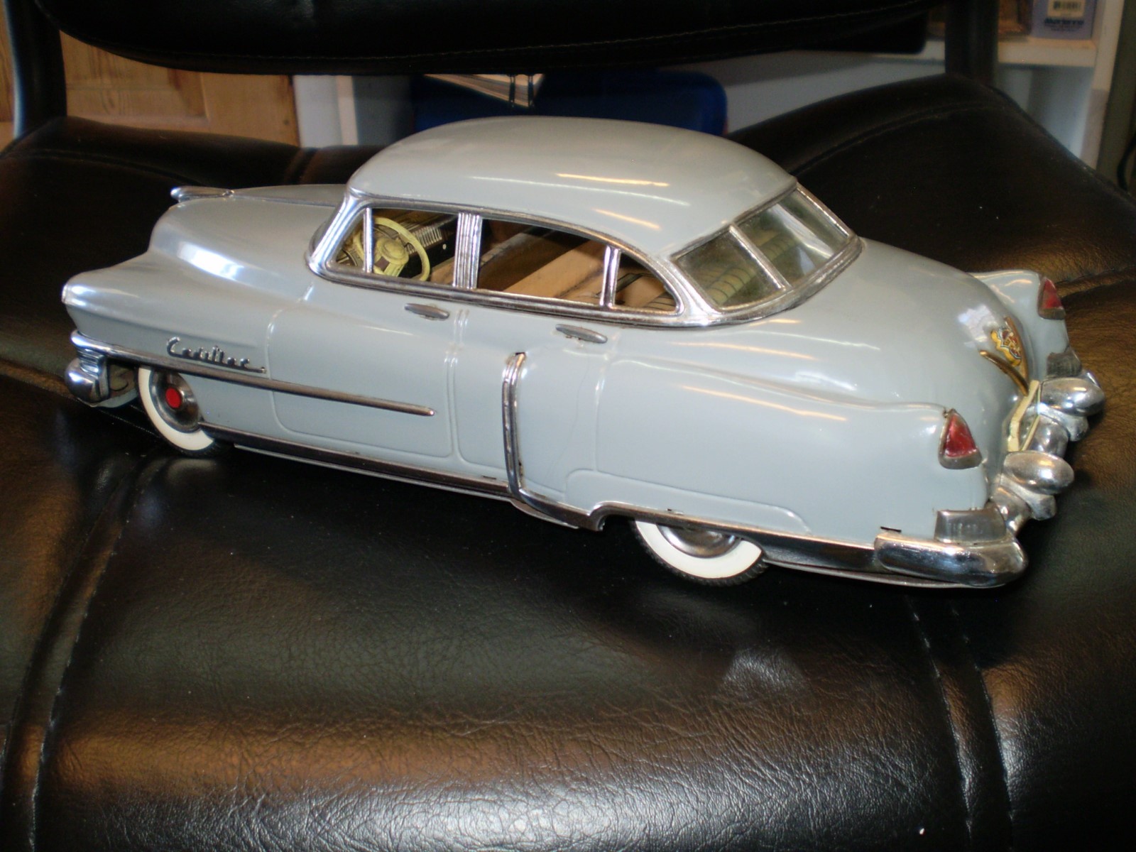 MARUSAN  Tin  Friction 1951 CADILLAC  12inch