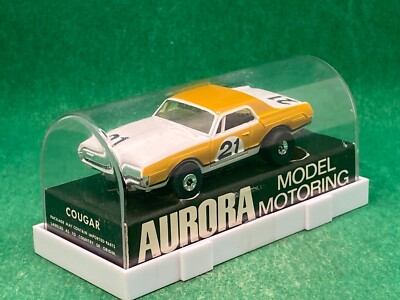 ORIGINAL AURORA # 1479, TUFF ONES COUGAR, WHITE/BUTTERSCOTCH # 21, LOOKS NEW