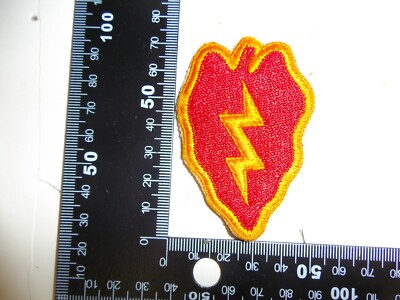G0056 Original WW 2 US Army Infantry Division 25th patch