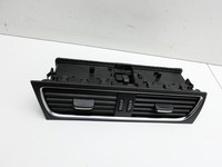 Audi A5 8T S-Line 07-12 Luftdusche Luftdüse Mitte Audi A5 8T S-Line 07-12 24.06.2009 8T1820951C 8T1820951B gebraucht Vorschau 2