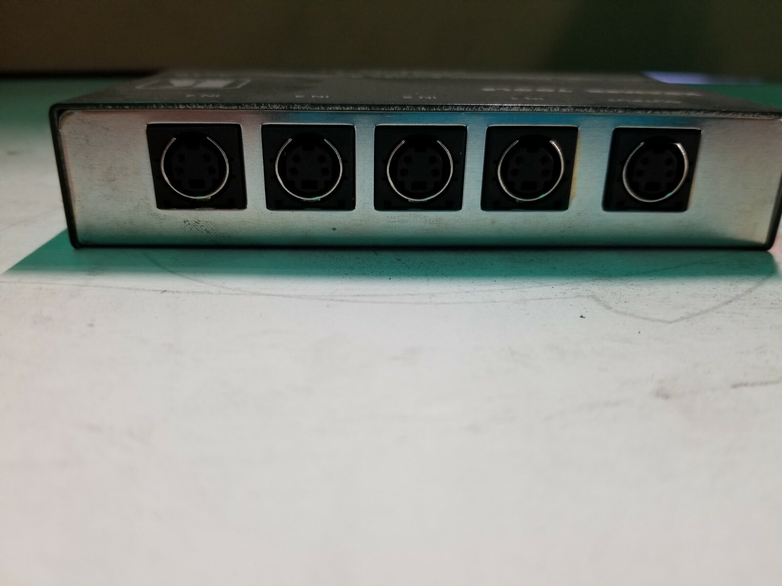 Kramer 4x1S  S-Video Switcher