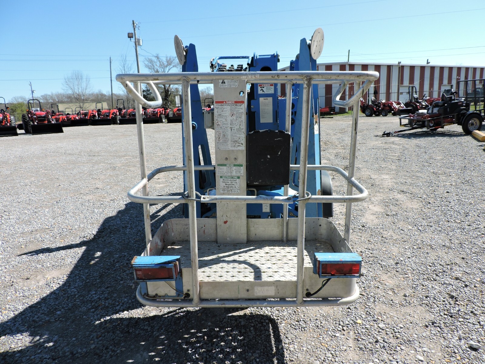 2013 GENIE TZ34/20 ARTICULATING BOOM LIFT - NICE MACHINE - TOWABLE - LOW HOURS!!